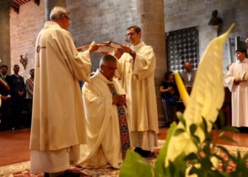 Chiesa,Giovanni Nerbini ordinato vescovo