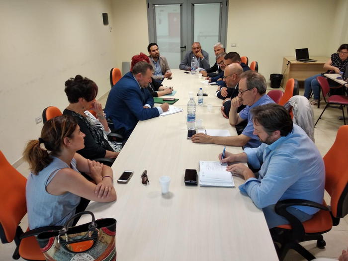 Confronto su punto nascita Pantalla