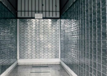 Contanti, cosa succede ai 150 miliardi nelle cassette di sicurezza