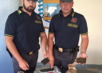 Controlli su bus,due arresti per spaccio