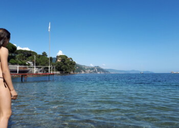 Crolla il turismo a maggio, è polemica