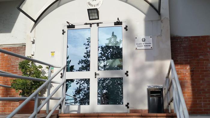 Evento al bar, con 3 lavoratori al nero