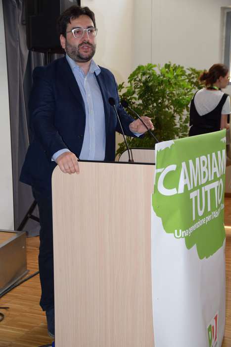 Fina proclamato segretario regionale Pd