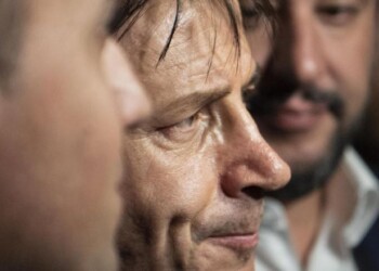 Flat Tax, Regioni, salario minimo: tutti i temi di scontro tra Salvini e Di Maio