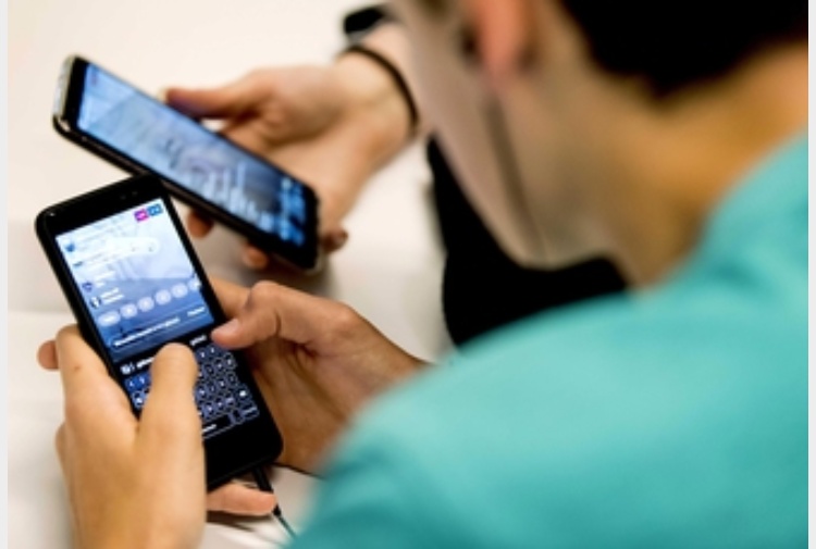 Francia, si’ tassa contro big del web