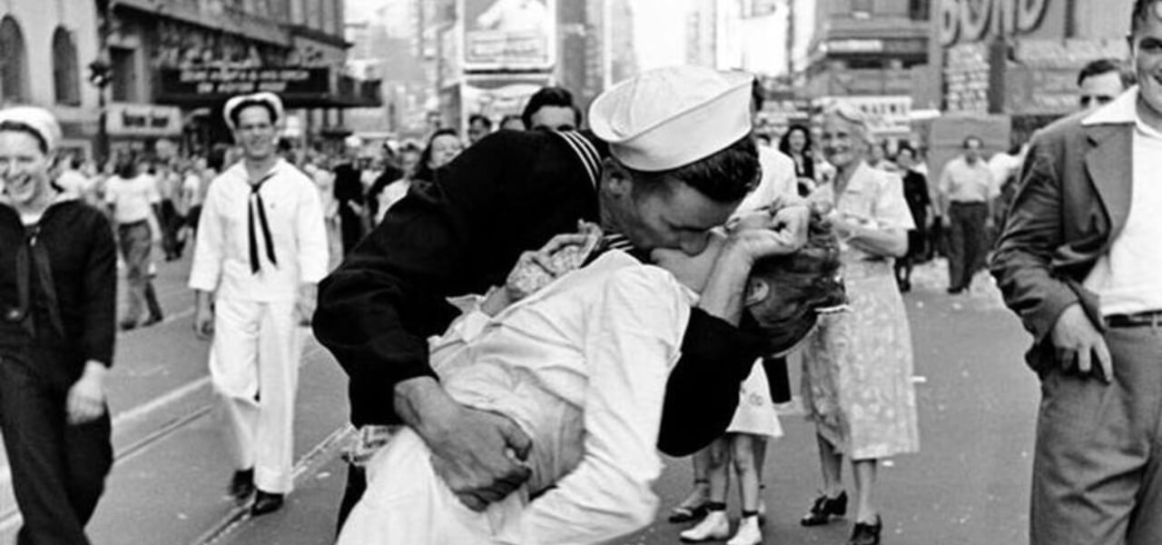 GIORNATA MONDIALE DEL BACIO, 6 LUGLIO/ Un gesto intimo di grande tenerezza