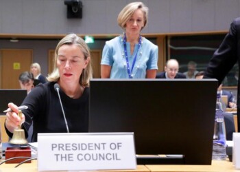 Migranti: Mogherini, i paesi diano soldi