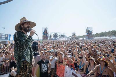 Jovanotti dj da spiaggia per 45.000: Torno al primo amore