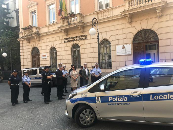Potenza: 2 ibride per la Polizia locale