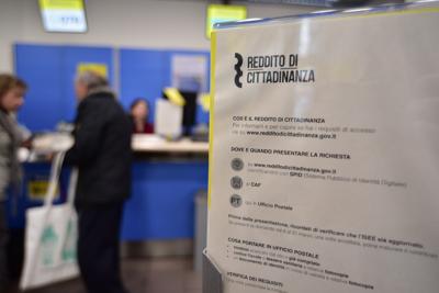 Rapporto Inps: per Rdc/Pdc importi e beneficiari doppi rispetto a Rei