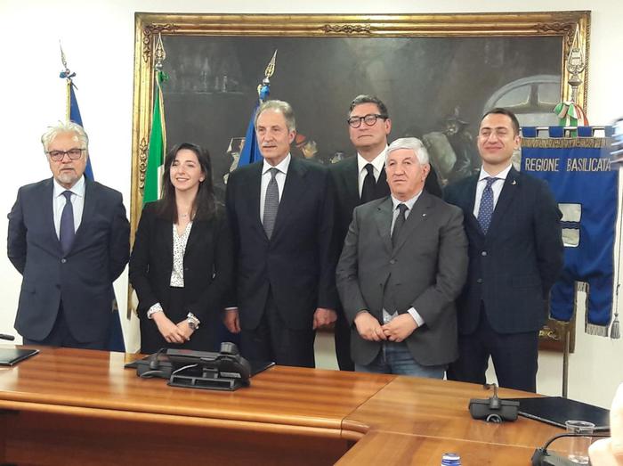 Reddito e tirocini, ecco le proroghe