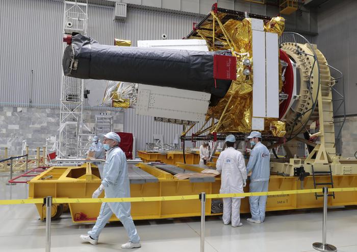 Russia lancia telescopio per ricerca segreti energia oscura