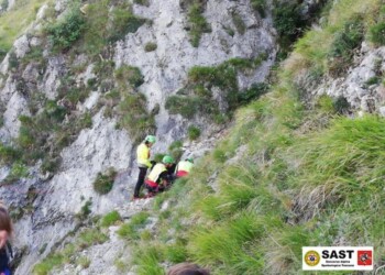 Salvati 9 escursionisti sulle Apuane