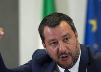 Salvini avvisa Conte e Di Maio: «O arrivano i sì o non stiamo più al governo»