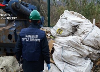 Sequestrata discarica rifiuti pericolosi