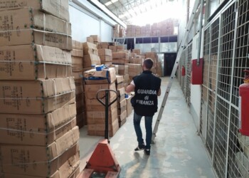 Sequestrate 460mila scarpe contraffatte