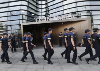 Seul, si immola ad ambasciata Giappone