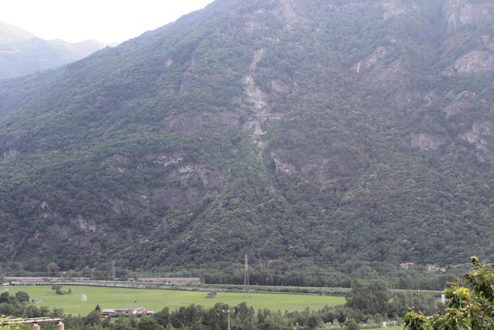 Si muove la frana di Quincinetto, chiusa la Torino-Aosta