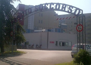 Soccorso da 118 bambino in piscina