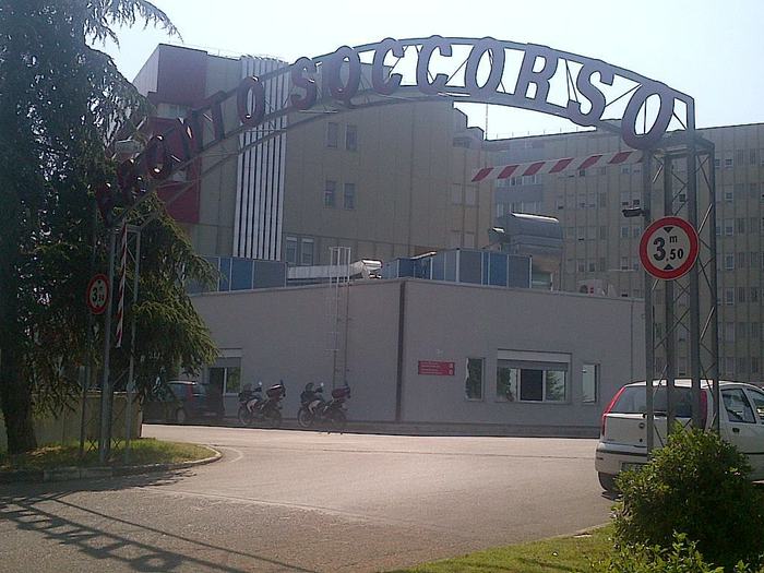 Soccorso da 118 bambino in piscina