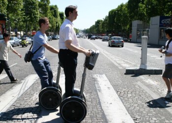 Torino, arrivano monopattini elettrici