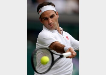 Wimbledon: Federer agli ottavi