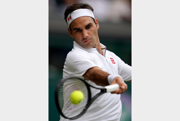 Wimbledon: Federer agli ottavi