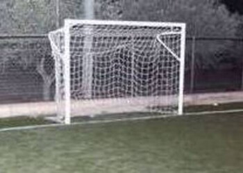 15enne muore su un campo di calcetto