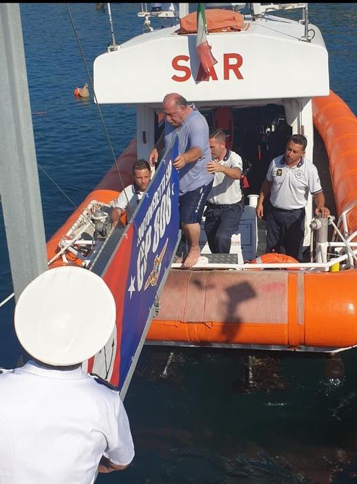 Affonda barca, interviene Capitaneria