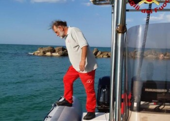 Ancona, 27enne annega mentre fa il bagno