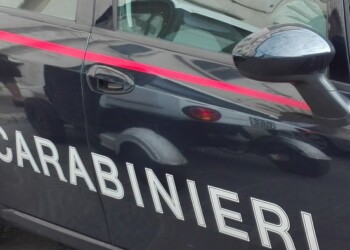 Auto contro arco chiesa Santa Chiara Assisi