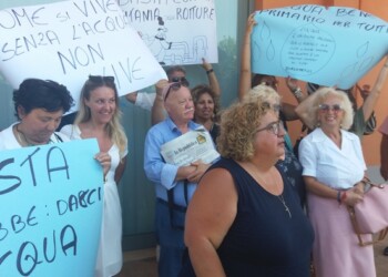 Crisi acqua vasto, sit in alla Sasi
