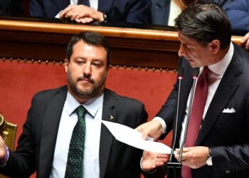 Dal discorso del Senato alle parole di Biarritz, Conte vero snodo della crisi