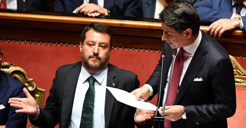 Dal discorso del Senato alle parole di Biarritz, Conte vero snodo della crisi