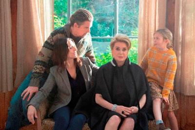 Deneuve e Binoche alzano il sipario della Mostra di Venezia
 