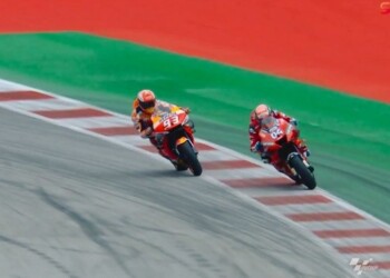 “Dovi” show: duello mozzafiato con Marquez e vittoria all’ultima curva. Video