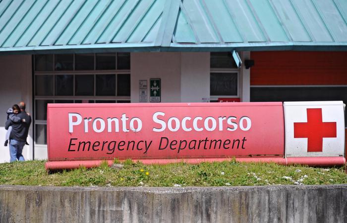 Due bambini giù da finestra a Capalbio