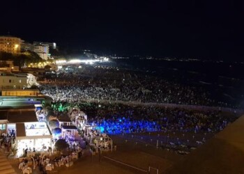 In 60 mila per ‘Incendio del Castello’