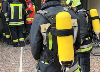 Alessandria, Vigili del Fuoco: niente discriminazioni, tutta la squadra  mangia all'esterno, sia con o senza Green Pass 