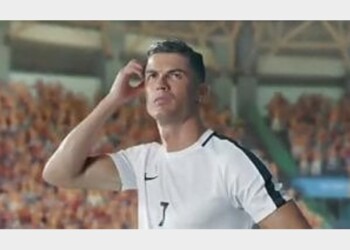 Lo spot di Ronaldo che non piace ai tifosi. “Ma ti hanno anche pagato?”