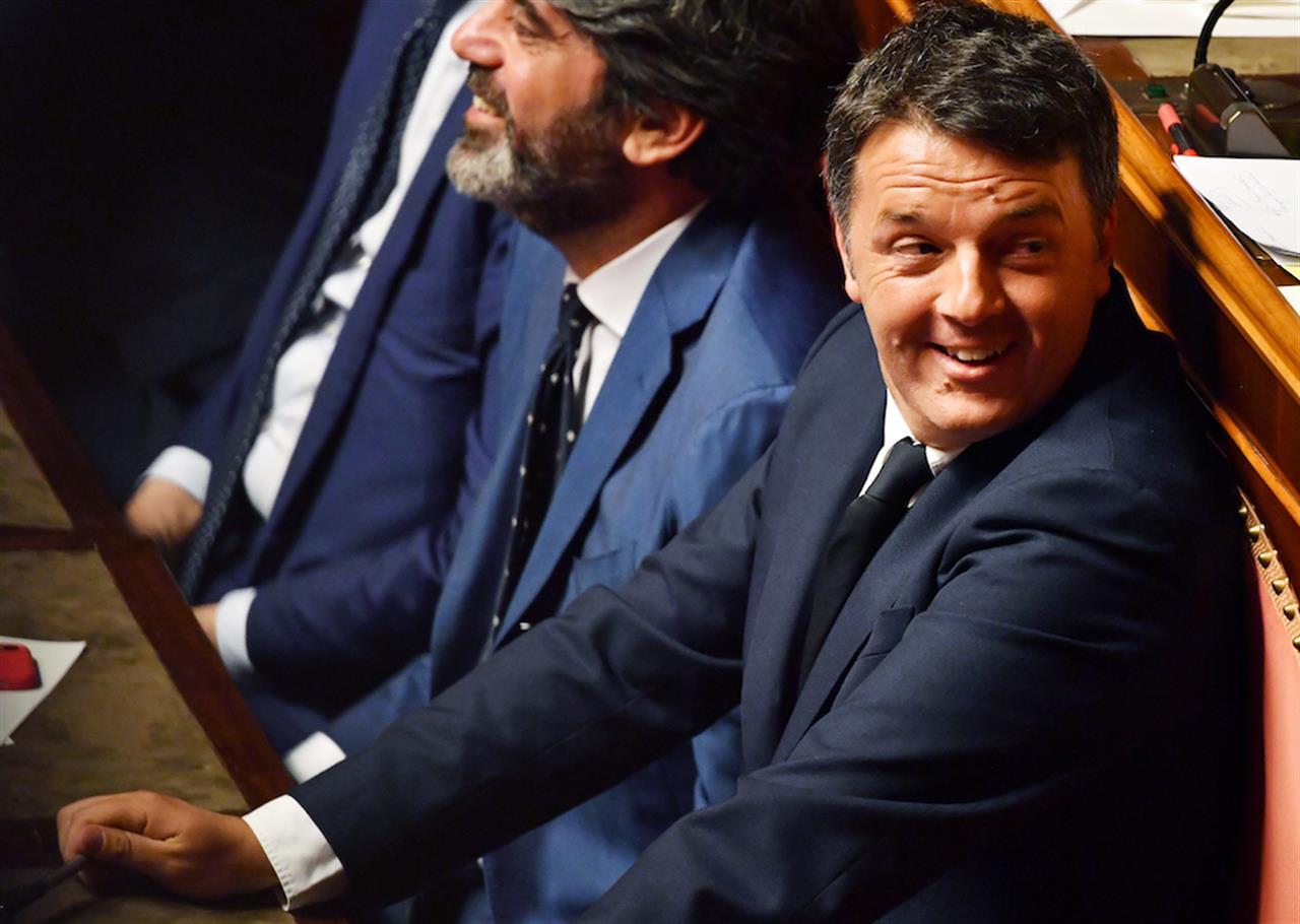 L’ora è arrivata: Matteo Renzi è pronto a fare il suo partito (e guarda a destra)