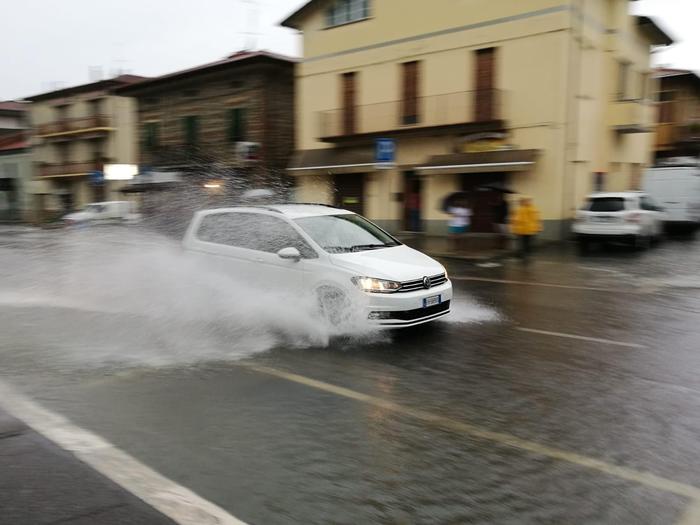 Maltempo a Casale, intervengono vvf