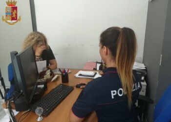 Maltratta moglie, arrestato da polizia