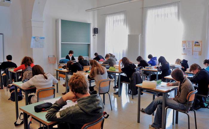 Marche, vacanti 1.028 cattedre docenti