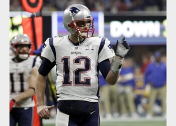 NFL: Tom Brady altri 2 anni con Patriots