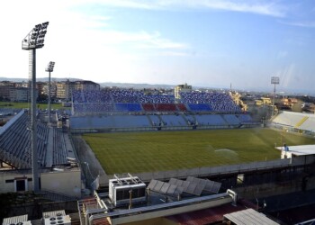 No a autorizzazione parte stadio Crotone