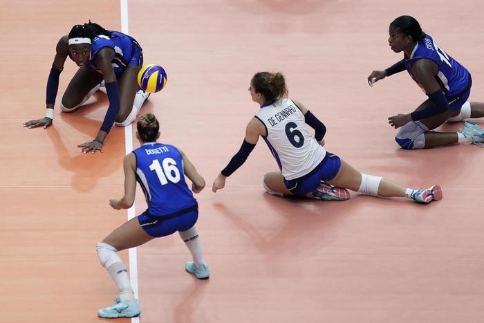 Pallavolo: preolimpico,Italia-Belgio 3-0