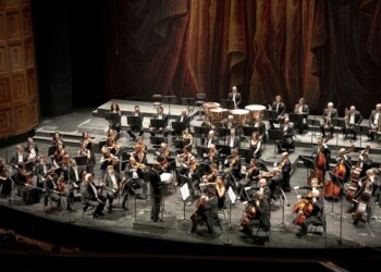 Perseguita musicista, arrestata cantante