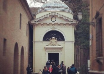 Petizione per mantenere Dante a Ravenna