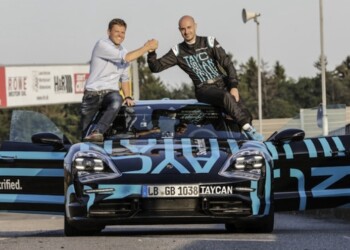 Porsche Taycan: record sul Nürburgring Nordschleife